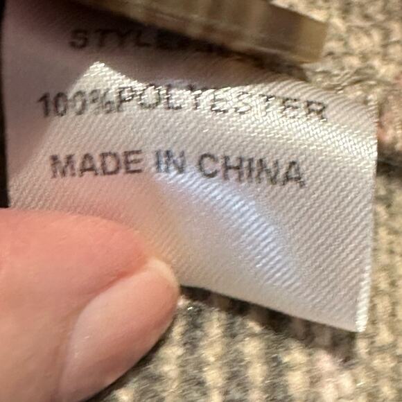 Jodifl Women’s Large Pink and Gray Aztec Button Up Shacket Shirt/Jacket - Picture 4 of 8